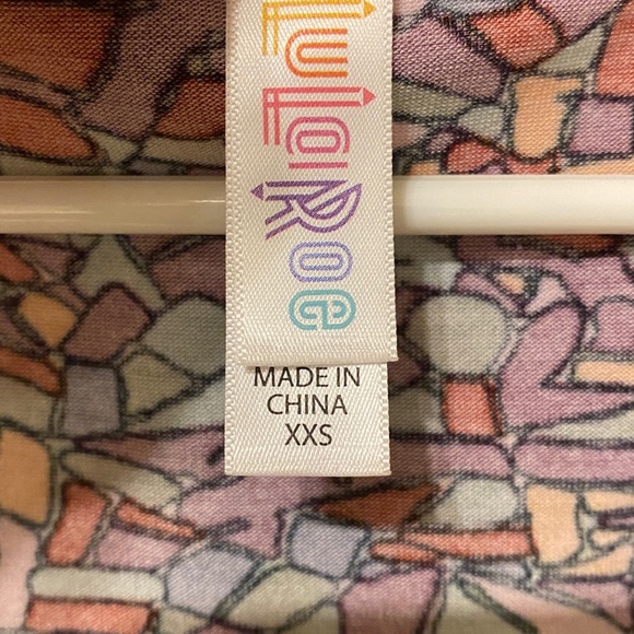 Lularoe perfect tee - Picture 2 of 3